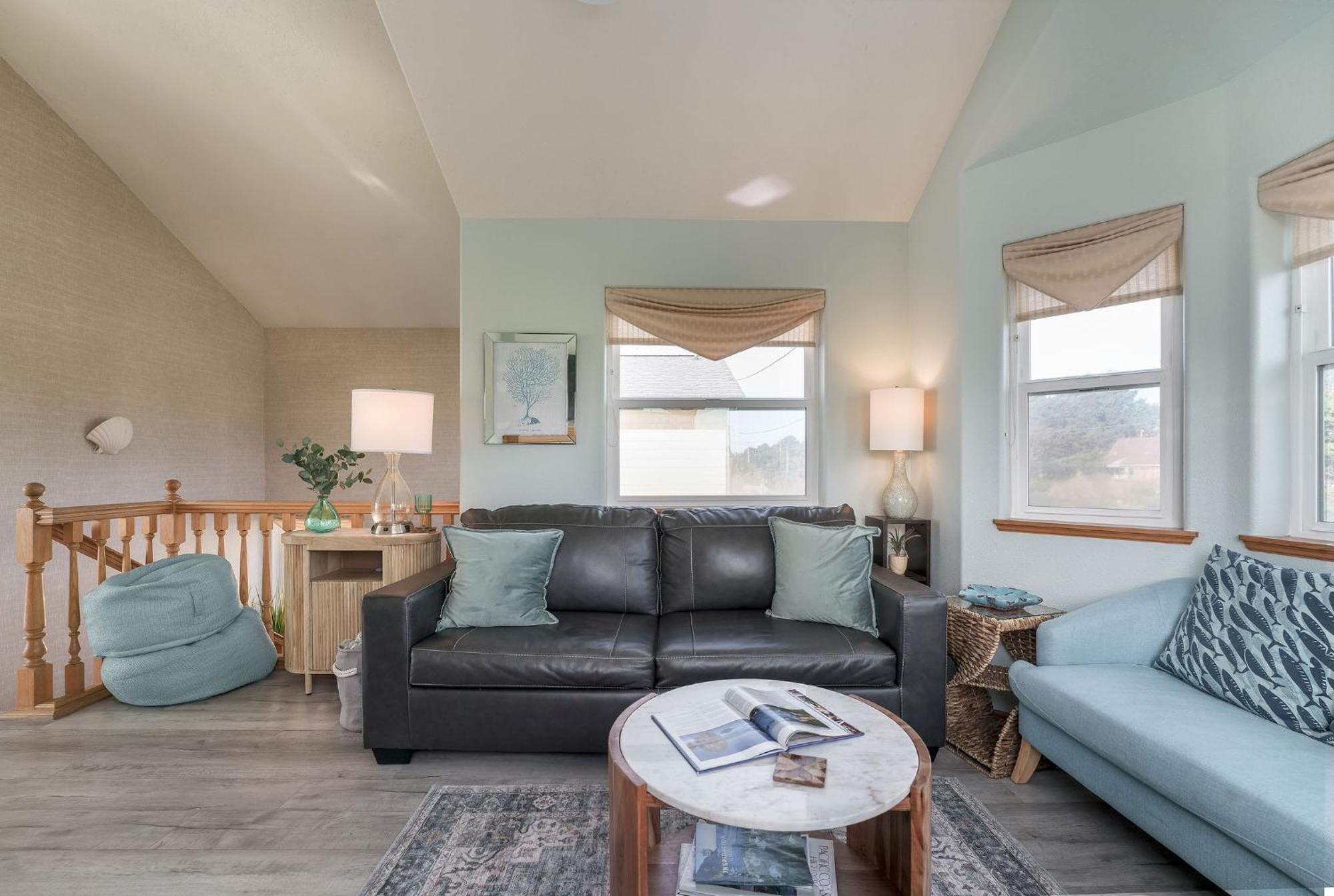 Steps From The Beach! Hottub, $1M Ocean View, Deck Waldport Exteriér fotografie
