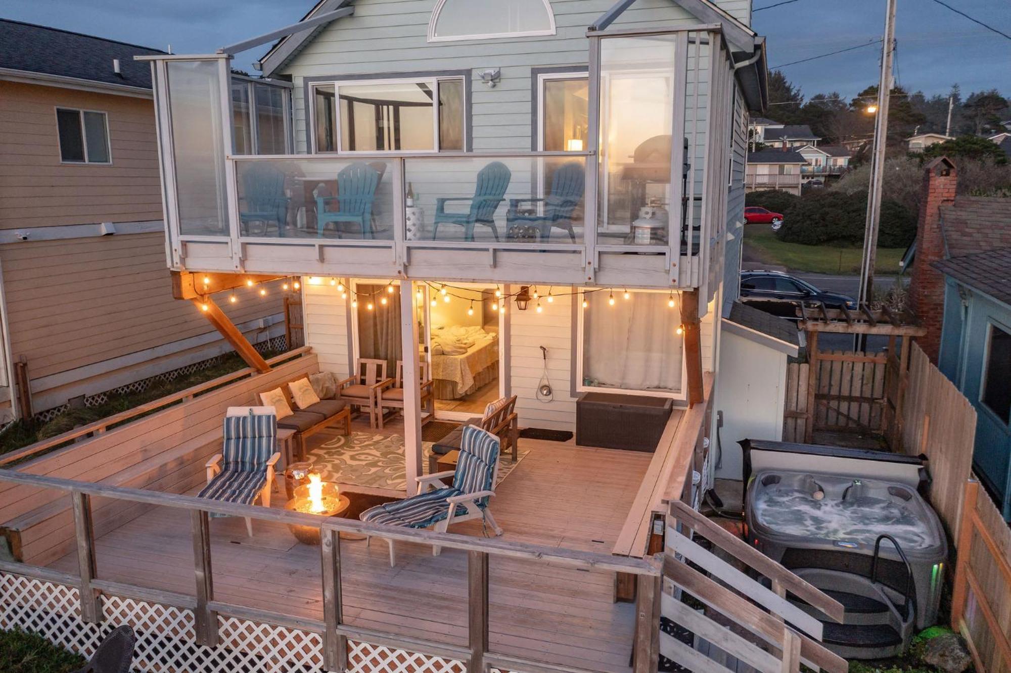 Steps From The Beach! Hottub, $1M Ocean View, Deck Waldport Exteriér fotografie